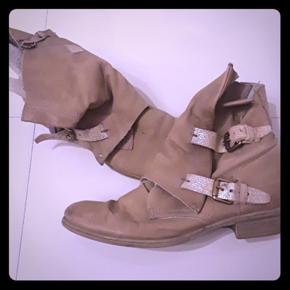 Kim Kay ankle Boots 8.5